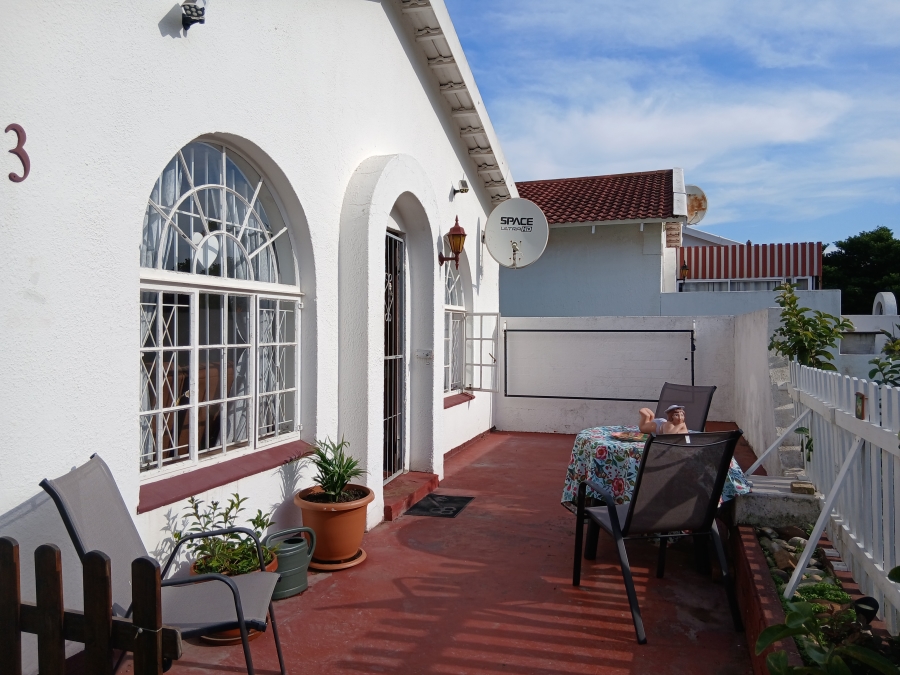 2 Bedroom Property for Sale in Aston Bay Eastern Cape